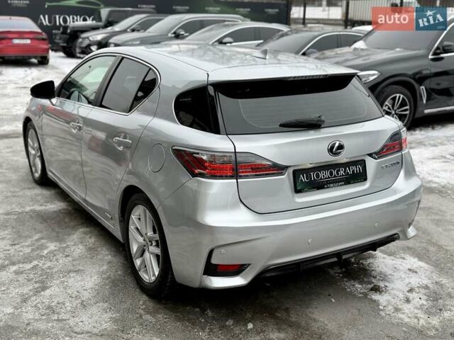 Сірий Лексус СТ, об'ємом двигуна 1.8 л та пробігом 158 тис. км за 13900 $, фото 11 на Automoto.ua