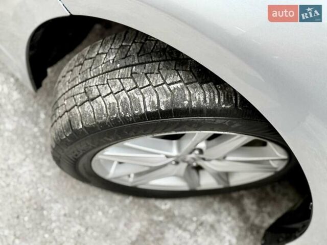 Сірий Лексус СТ, об'ємом двигуна 1.8 л та пробігом 158 тис. км за 13900 $, фото 25 на Automoto.ua