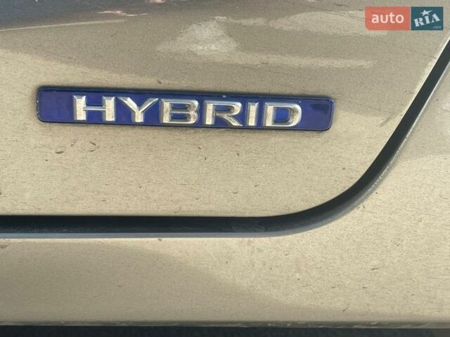 Сірий Лексус СТ, об'ємом двигуна 1.8 л та пробігом 110 тис. км за 16200 $, фото 31 на Automoto.ua