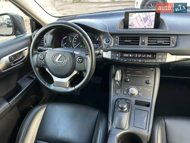 Серый Лексус СТ, объемом двигателя 1.8 л и пробегом 117 тыс. км за 15999 $, фото 16 на Automoto.ua