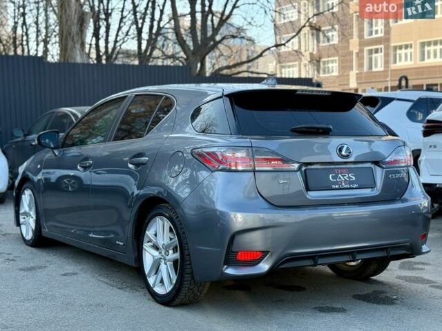 Серый Лексус СТ, объемом двигателя 1.8 л и пробегом 99 тыс. км за 16500 $, фото 2 на Automoto.ua