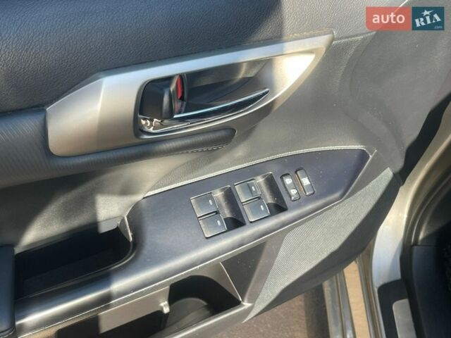Сірий Лексус СТ, об'ємом двигуна 1.8 л та пробігом 110 тис. км за 16200 $, фото 10 на Automoto.ua