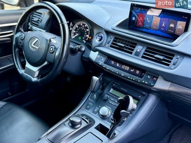 Серый Лексус СТ, объемом двигателя 1.8 л и пробегом 99 тыс. км за 16500 $, фото 18 на Automoto.ua