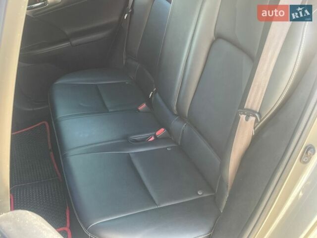 Сірий Лексус СТ, об'ємом двигуна 1.8 л та пробігом 110 тис. км за 16200 $, фото 14 на Automoto.ua