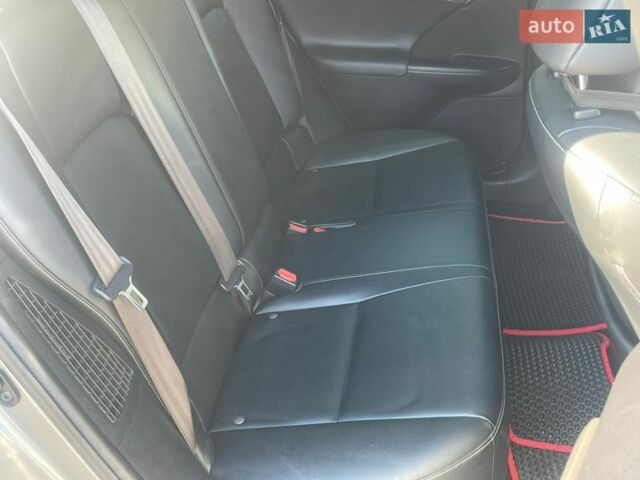 Сірий Лексус СТ, об'ємом двигуна 1.8 л та пробігом 110 тис. км за 16200 $, фото 16 на Automoto.ua