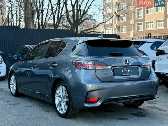 Серый Лексус СТ, объемом двигателя 1.8 л и пробегом 99 тыс. км за 16500 $, фото 9 на Automoto.ua