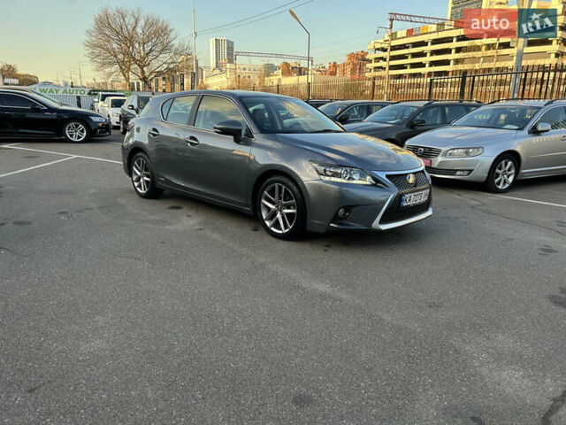 Серый Лексус СТ, объемом двигателя 1.8 л и пробегом 117 тыс. км за 15999 $, фото 10 на Automoto.ua