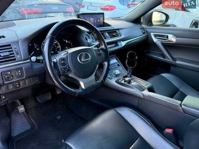 Серый Лексус СТ, объемом двигателя 1.8 л и пробегом 99 тыс. км за 16500 $, фото 12 на Automoto.ua