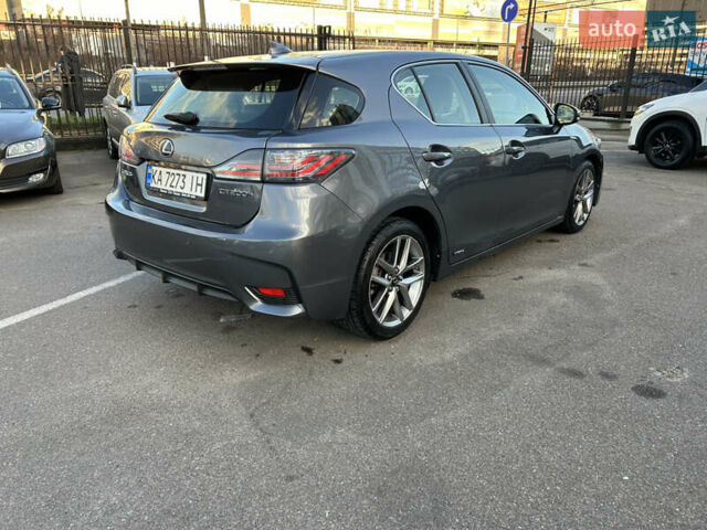 Серый Лексус СТ, объемом двигателя 1.8 л и пробегом 117 тыс. км за 15999 $, фото 7 на Automoto.ua