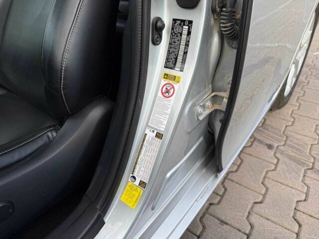 Сірий Лексус СТ, об'ємом двигуна 1.8 л та пробігом 184 тис. км за 12900 $, фото 18 на Automoto.ua