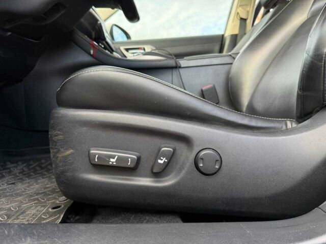 Сірий Лексус СТ, об'ємом двигуна 1.8 л та пробігом 184 тис. км за 12900 $, фото 17 на Automoto.ua