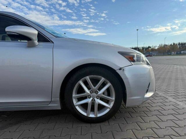 Сірий Лексус СТ, об'ємом двигуна 1.8 л та пробігом 184 тис. км за 12900 $, фото 10 на Automoto.ua