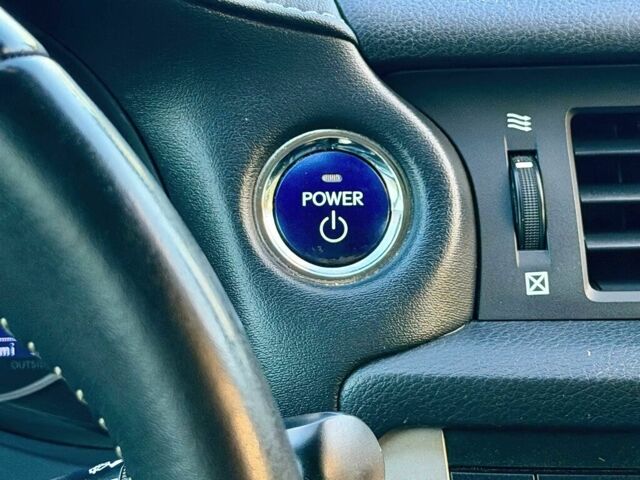 Лексус СТ 2017 у Чернівцях на Automoto.ua Сірий Лексус СТ, об'ємом двигуна 1.8 л та пробігом 68 тис. км за 7800 $, фото 6 на Automoto.ua