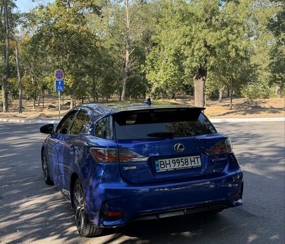 Синій Лексус СТ, об'ємом двигуна 1.8 л та пробігом 95 тис. км за 10535 $, фото 4 на Automoto.ua