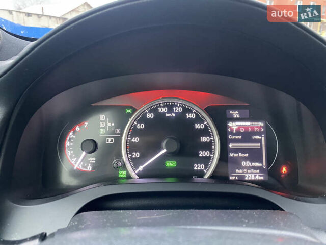 Синий Лексус СТ, объемом двигателя 1.8 л и пробегом 180 тыс. км за 16800 $, фото 7 на Automoto.ua
