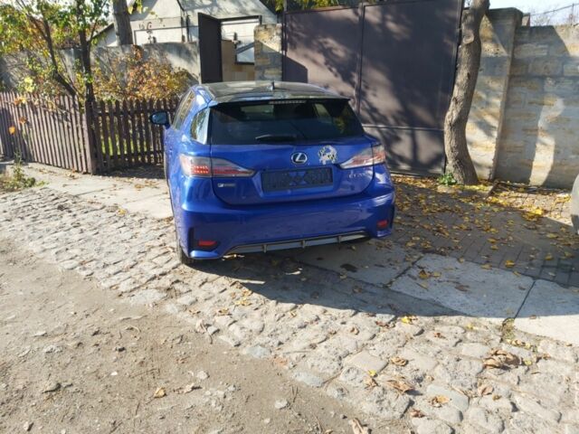 Синий Лексус СТ, объемом двигателя 1.8 л и пробегом 150 тыс. км за 16200 $, фото 3 на Automoto.ua
