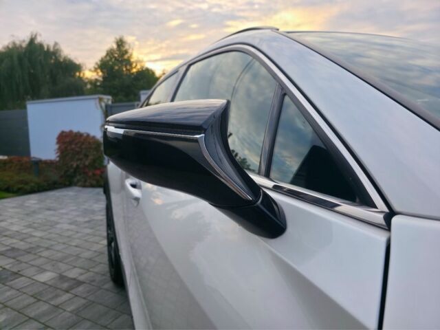 Белый Лексус Другая, объемом двигателя 2 л и пробегом 68 тыс. км за 34800 $, фото 5 на Automoto.ua