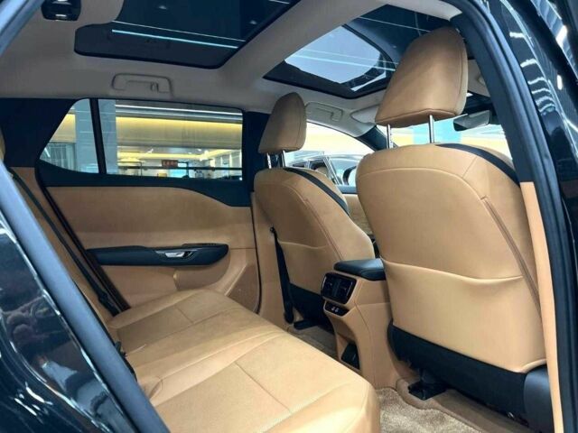 Белый Лексус Другая, объемом двигателя 0 л и пробегом 44 тыс. км за 30500 $, фото 6 на Automoto.ua