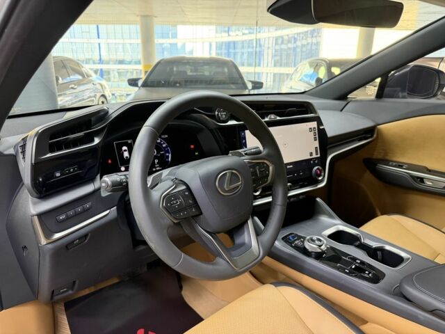 Белый Лексус Другая, объемом двигателя 0 л и пробегом 9 тыс. км за 41900 $, фото 17 на Automoto.ua