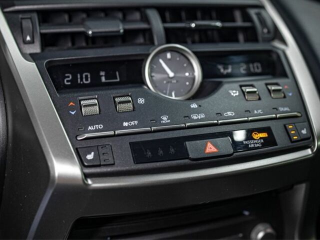 Коричневый Лексус Другая, объемом двигателя 2 л и пробегом 29 тыс. км за 35200 $, фото 22 на Automoto.ua