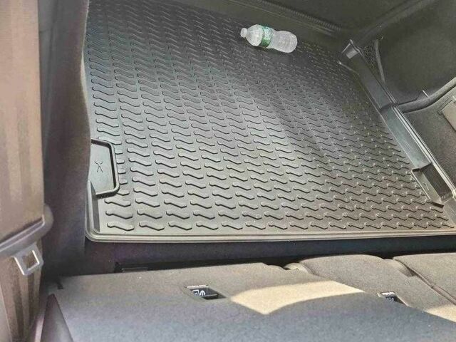 Красный Лексус Другая, объемом двигателя 2 л и пробегом 81 тыс. км за 21400 $, фото 2 на Automoto.ua