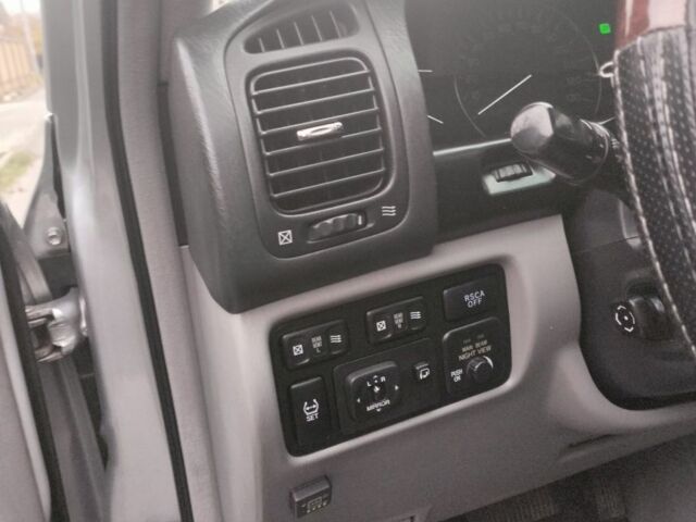 Сірий Лексус Інша, об'ємом двигуна 4.7 л та пробігом 210 тис. км за 17999 $, фото 9 на Automoto.ua