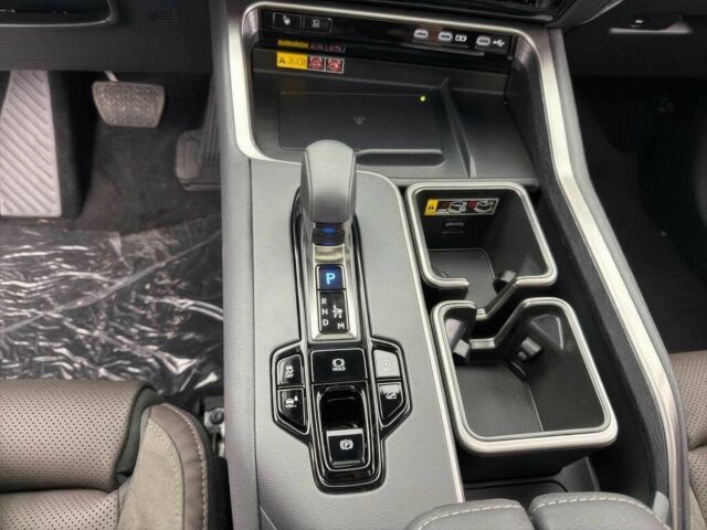 Сірий Лексус Інша, об'ємом двигуна 2.4 л та пробігом 3 тис. км за 30200 $, фото 7 на Automoto.ua