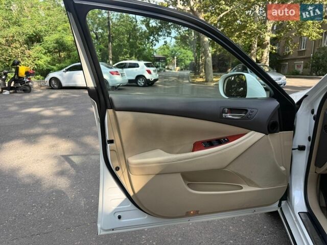 Білий Лексус ЕС, об'ємом двигуна 3.46 л та пробігом 252 тис. км за 10200 $, фото 23 на Automoto.ua