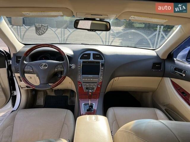 Белый Лексус ЕС, объемом двигателя 3.46 л и пробегом 220 тыс. км за 10000 $, фото 15 на Automoto.ua