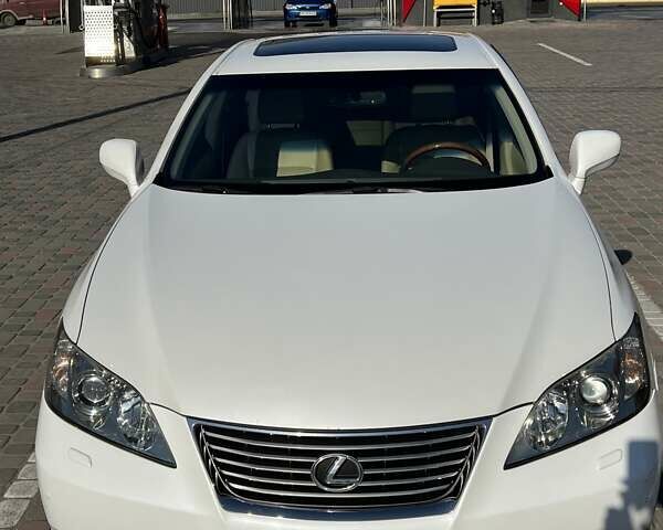 Белый Лексус ЕС, объемом двигателя 3.46 л и пробегом 220 тыс. км за 10000 $, фото 5 на Automoto.ua