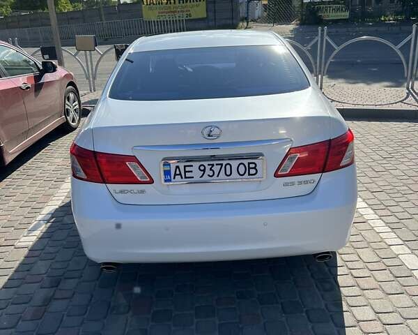 Белый Лексус ЕС, объемом двигателя 3.46 л и пробегом 220 тыс. км за 10000 $, фото 3 на Automoto.ua
