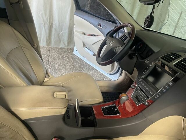 Белый Лексус ЕС, объемом двигателя 3.5 л и пробегом 285 тыс. км за 11100 $, фото 5 на Automoto.ua