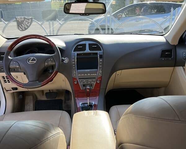 Белый Лексус ЕС, объемом двигателя 3.46 л и пробегом 220 тыс. км за 10000 $, фото 11 на Automoto.ua