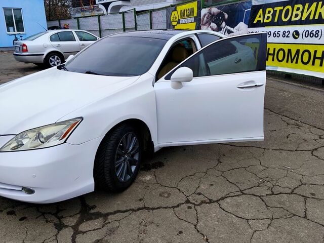 Белый Лексус ЕС, объемом двигателя 3.5 л и пробегом 139 тыс. км за 8700 $, фото 2 на Automoto.ua