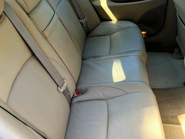 Белый Лексус ЕС, объемом двигателя 3.5 л и пробегом 221 тыс. км за 9300 $, фото 7 на Automoto.ua