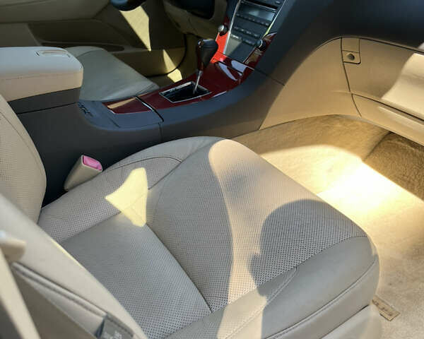 Білий Лексус ЕС, об'ємом двигуна 0 л та пробігом 220 тис. км за 9600 $, фото 25 на Automoto.ua