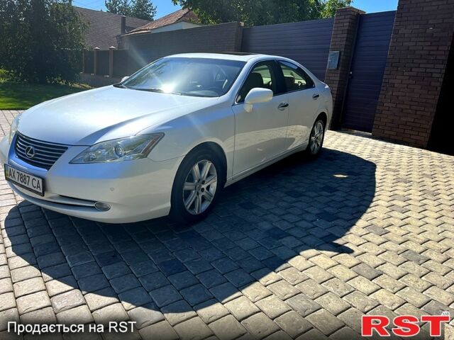 Белый Лексус ЕС, объемом двигателя 3.5 л и пробегом 221 тыс. км за 9300 $, фото 2 на Automoto.ua