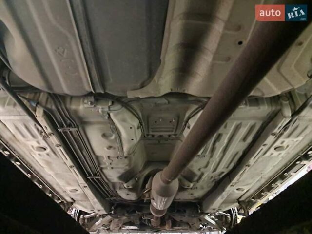 Белый Лексус ЕС, объемом двигателя 3.5 л и пробегом 150 тыс. км за 10700 $, фото 16 на Automoto.ua