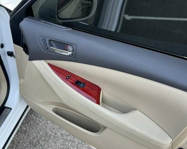 Білий Лексус ЕС, об'ємом двигуна 3.46 л та пробігом 187 тис. км за 10500 $, фото 35 на Automoto.ua