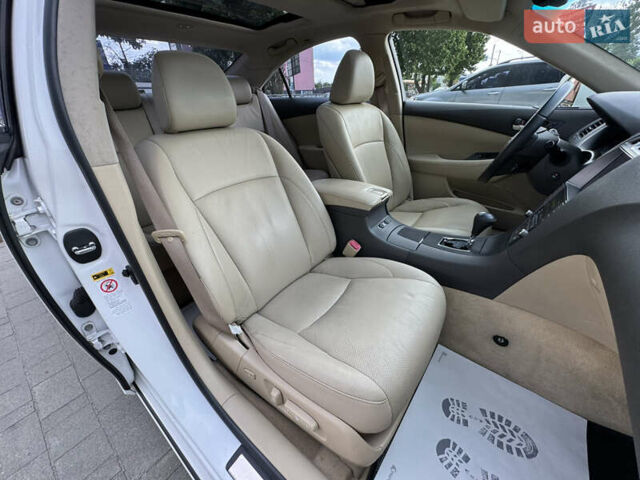 Белый Лексус ЕС, объемом двигателя 3.46 л и пробегом 168 тыс. км за 10300 $, фото 41 на Automoto.ua