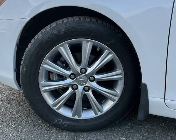 Білий Лексус ЕС, об'ємом двигуна 3.46 л та пробігом 187 тис. км за 10500 $, фото 17 на Automoto.ua