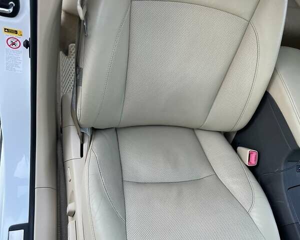 Білий Лексус ЕС, об'ємом двигуна 3.46 л та пробігом 187 тис. км за 10500 $, фото 36 на Automoto.ua