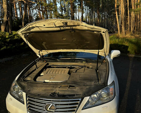 Білий Лексус ЕС, об'ємом двигуна 3.46 л та пробігом 235 тис. км за 14200 $, фото 7 на Automoto.ua