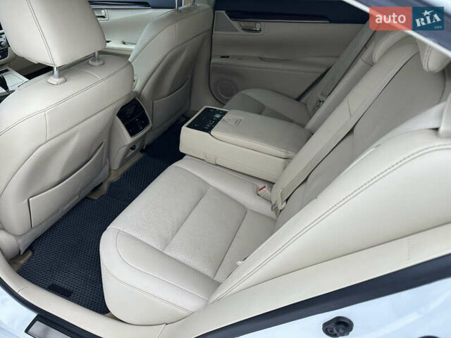 Белый Лексус ЕС, объемом двигателя 3.44 л и пробегом 189 тыс. км за 16500 $, фото 14 на Automoto.ua