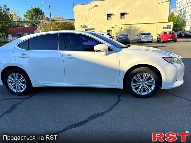 Білий Лексус ЕС, об'ємом двигуна 35 л та пробігом 150 тис. км за 17000 $, фото 7 на Automoto.ua