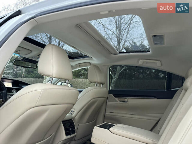 Белый Лексус ЕС, объемом двигателя 3.44 л и пробегом 189 тыс. км за 16500 $, фото 19 на Automoto.ua