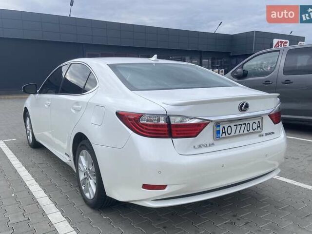 Білий Лексус ЕС, об'ємом двигуна 2.5 л та пробігом 213 тис. км за 15777 $, фото 7 на Automoto.ua