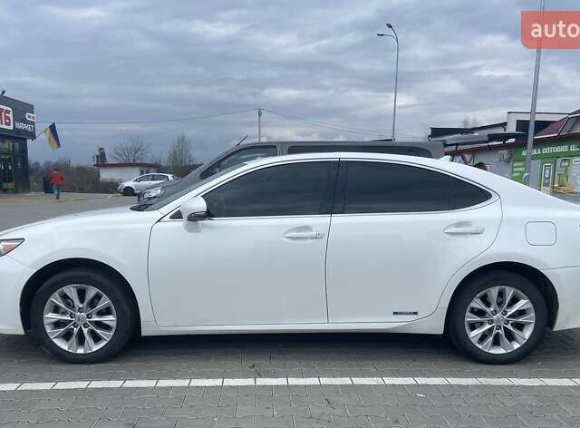 Білий Лексус ЕС, об'ємом двигуна 2.5 л та пробігом 213 тис. км за 15777 $, фото 1 на Automoto.ua