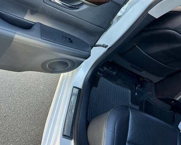 Белый Лексус ЕС, объемом двигателя 3.46 л и пробегом 149 тыс. км за 16700 $, фото 17 на Automoto.ua