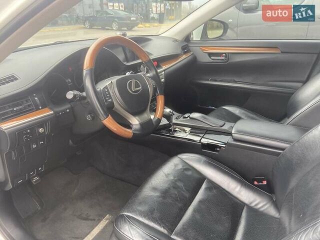Білий Лексус ЕС, об'ємом двигуна 2.5 л та пробігом 213 тис. км за 15777 $, фото 16 на Automoto.ua